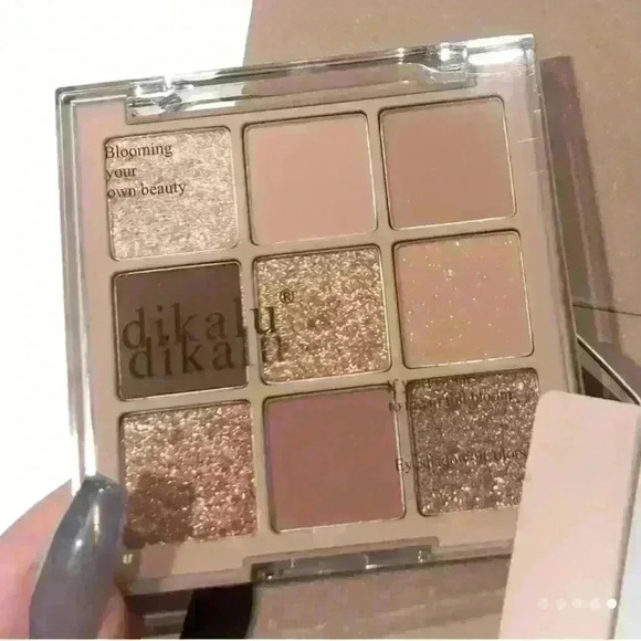 9 Color Eyeshadow Earth Tones Palette, Nude, Beige, Brown, Matte, Shimmer, Pearl - Picture 4 of 4